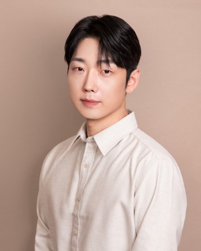 Maru, Korean speaking coach